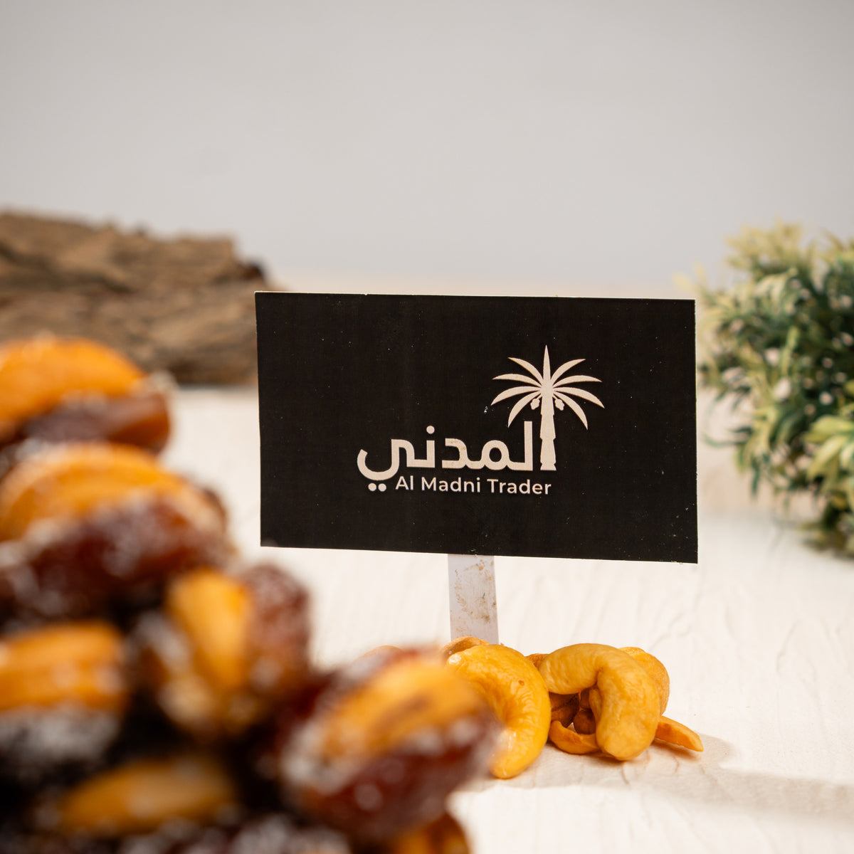 Cashew Assorted Dates