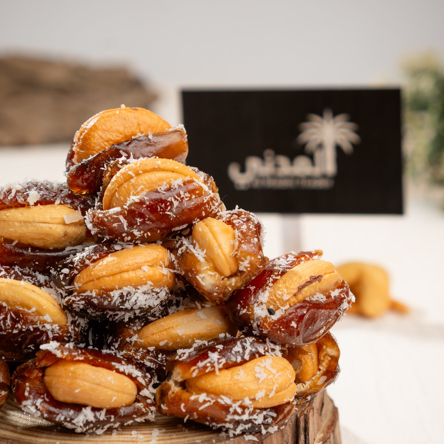 Cashew Assorted Dates