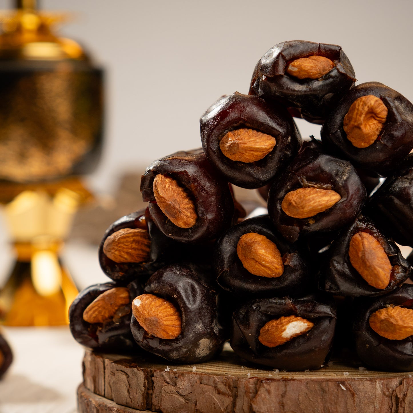Black Assorted Dates (Almond)