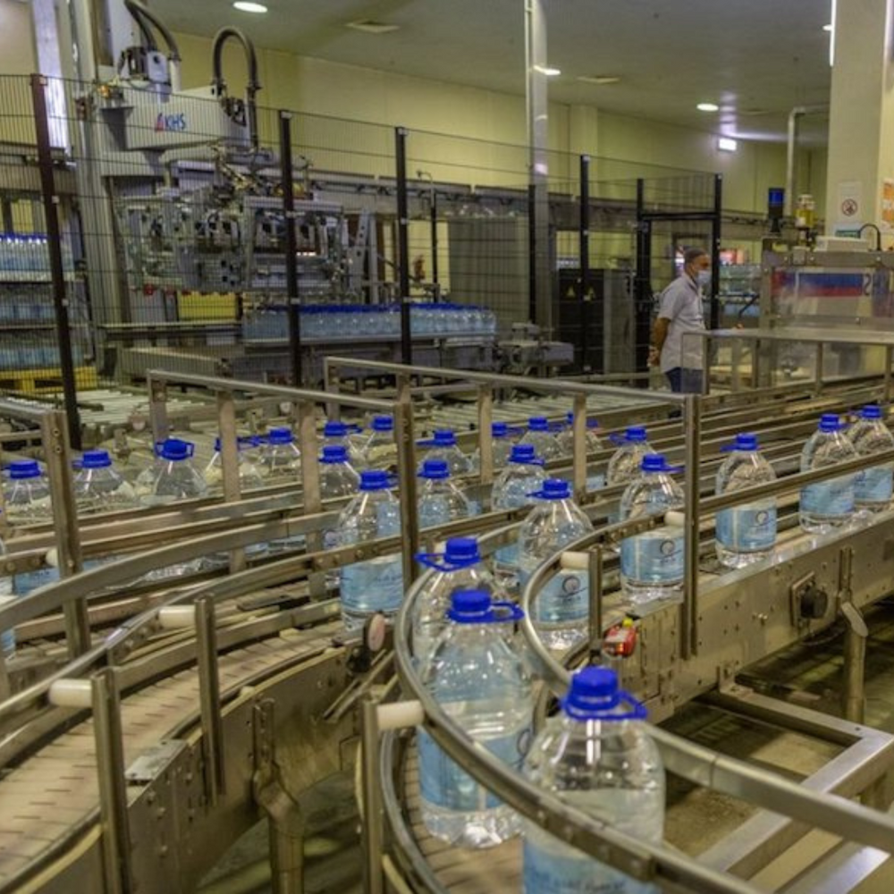 Bottling and packaging of Zamzam water