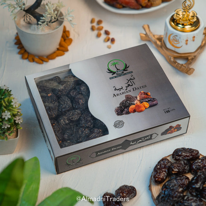 Premium Packaging of kalmi/Qalmi khajoor with visible dates inside, illustrating their freshness and texture